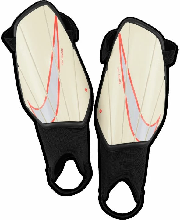 Mbrojtëse për gjunjë futbolli Nike Charge Jr SP2165-113 për fëmijë