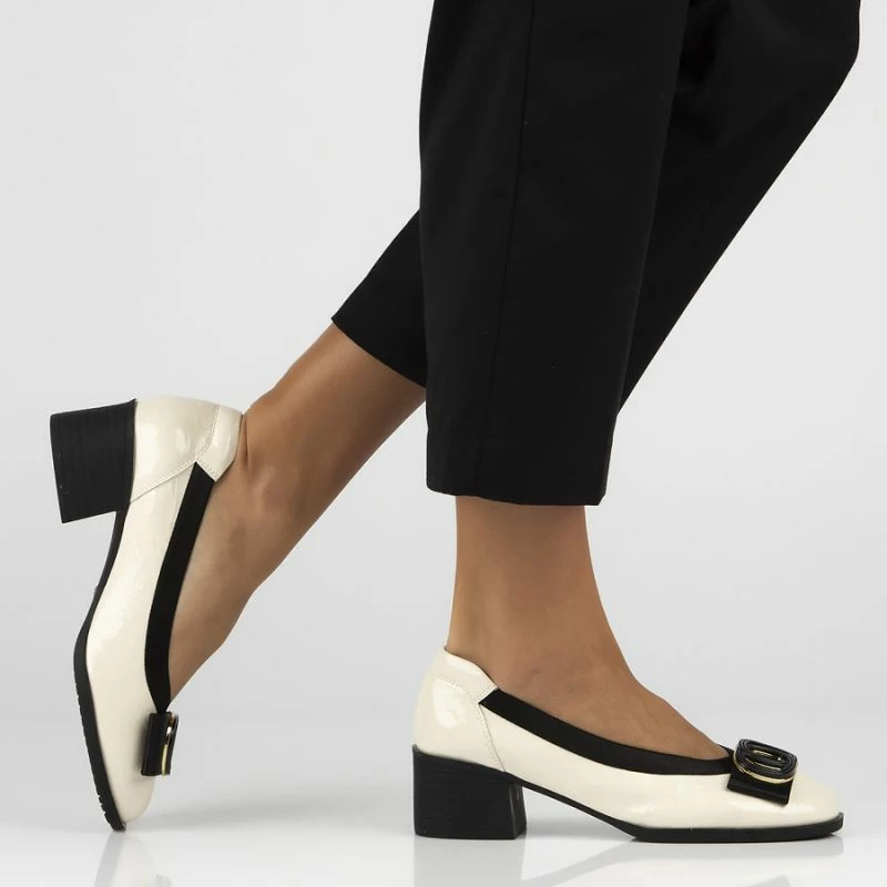 Këpucë femrash Filippo DP6960, bezhë