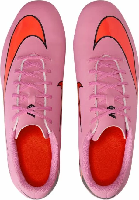 Atlete futbolli Nike për meshkuj, të kuqe