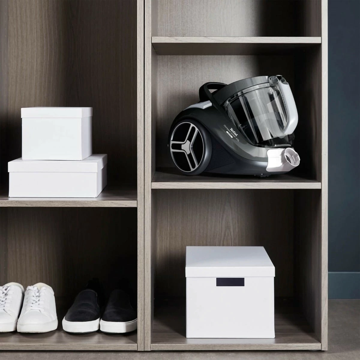 Fshesë me korrent Tefal Compact Power XXL TW4B36, 2.5L, 900W, e zezë