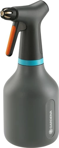 Pompë spërkatëse Gardena 0.75L, gryka e rregullueshme, e zezë