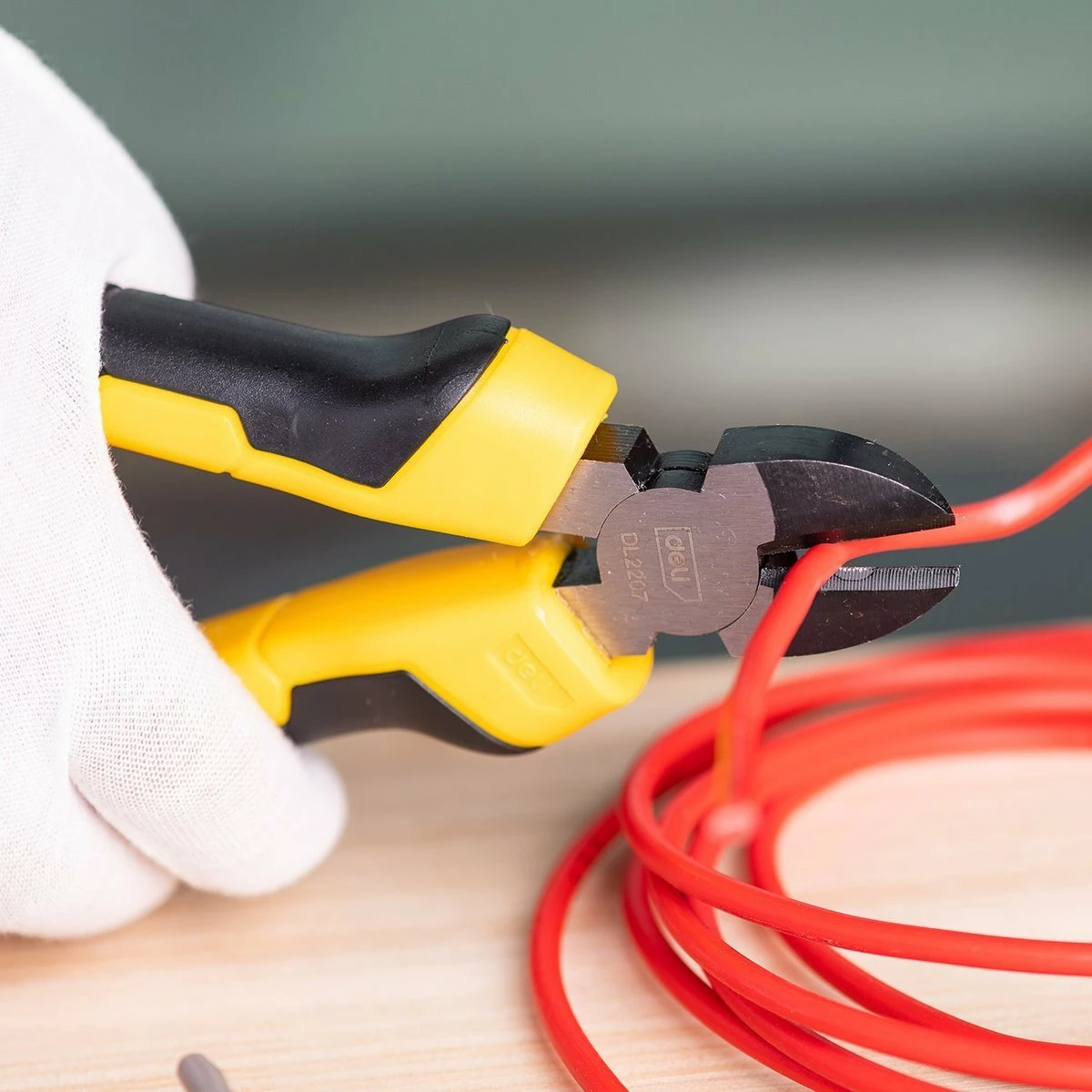 Darë diagonale Deli Tools EDL2207, 7 inç, e verdhë