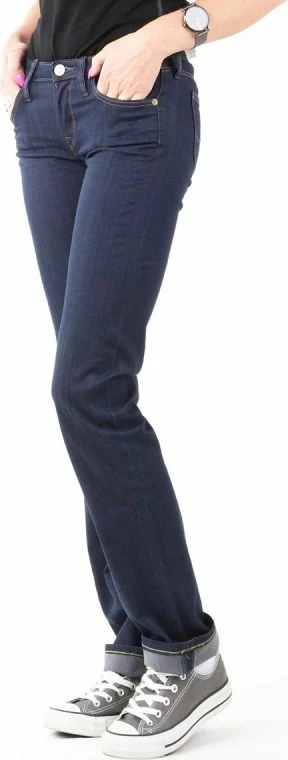 Xhinse Lee për femra