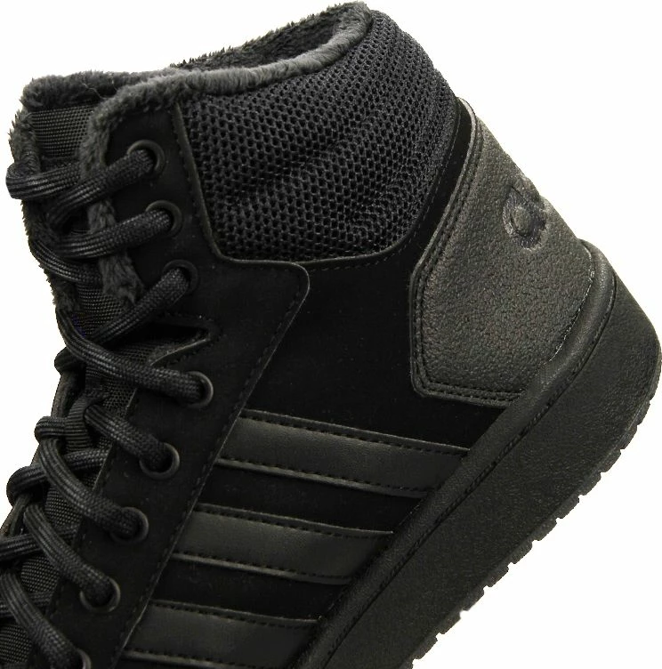 Atlete basketbolli adidas për meshkuj, të zeza [Madhësia: 45 1/3]