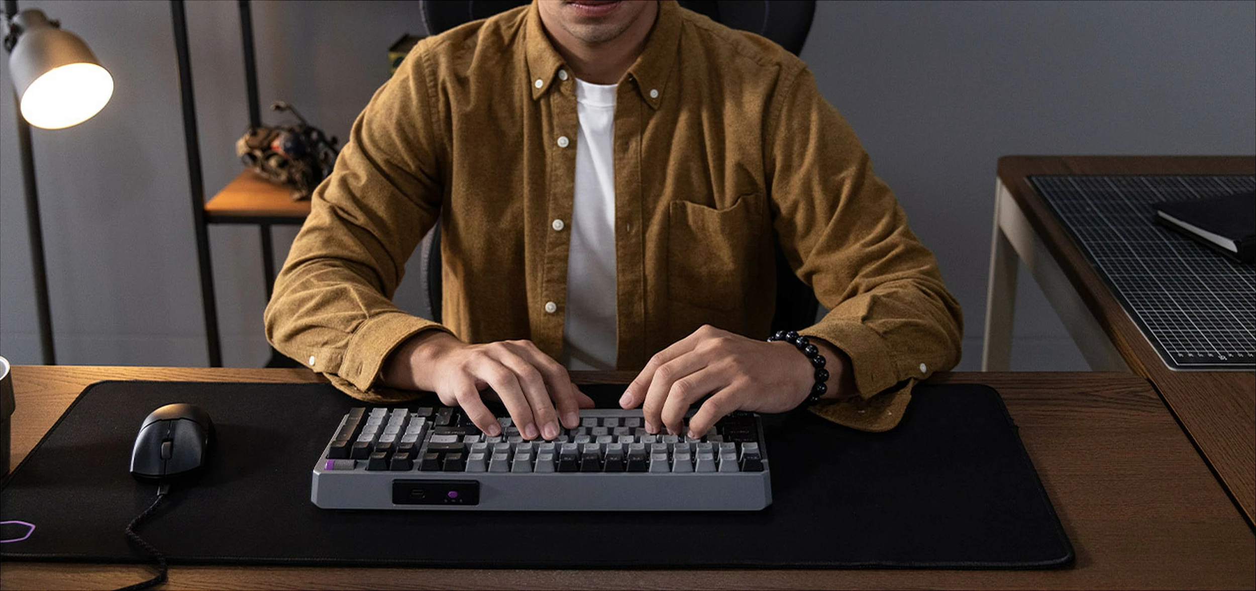 Tastierë mekanike Cooler Master MK770, RGB, wireless 2.4GHz/Bluetooth 5.1/USB, FR QWERTY, Kailh Box V2 Red, e zezë