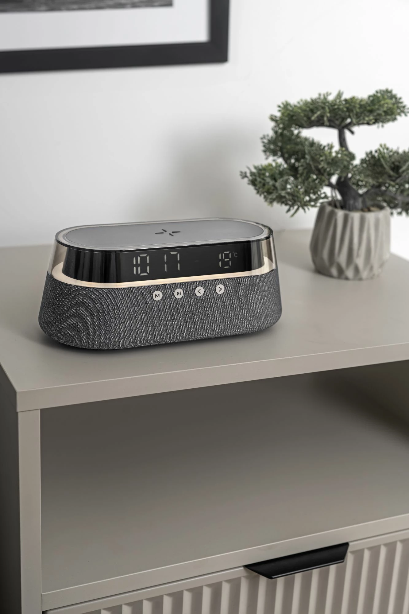 Altoparlant Bluetooth Moye Hemera 15W, orë alarmi me FM radio, dritë nate RGB, karikim pa kabllo Qi 5-15W, bateri 1800mAh, USB-C, zi/gri