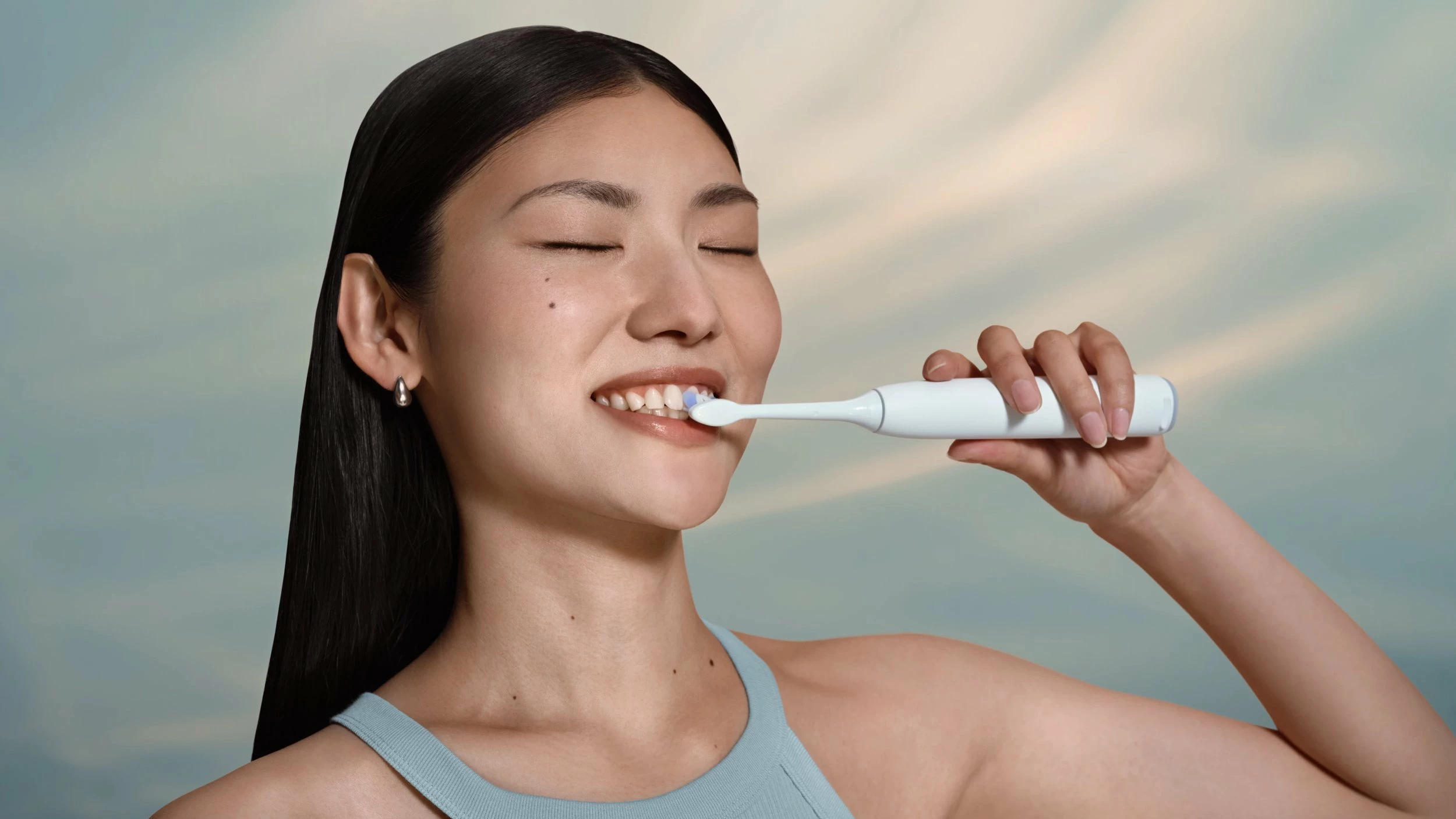 Furçë dhëmbësh elektrike Philips Sonicare HX7400/01, S2 Sensitive, 62,000 lëvizje/min, e bardhë, set 1 kokë