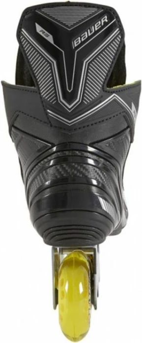 Atlete hokeji për fëmijë Bauer, të zeza