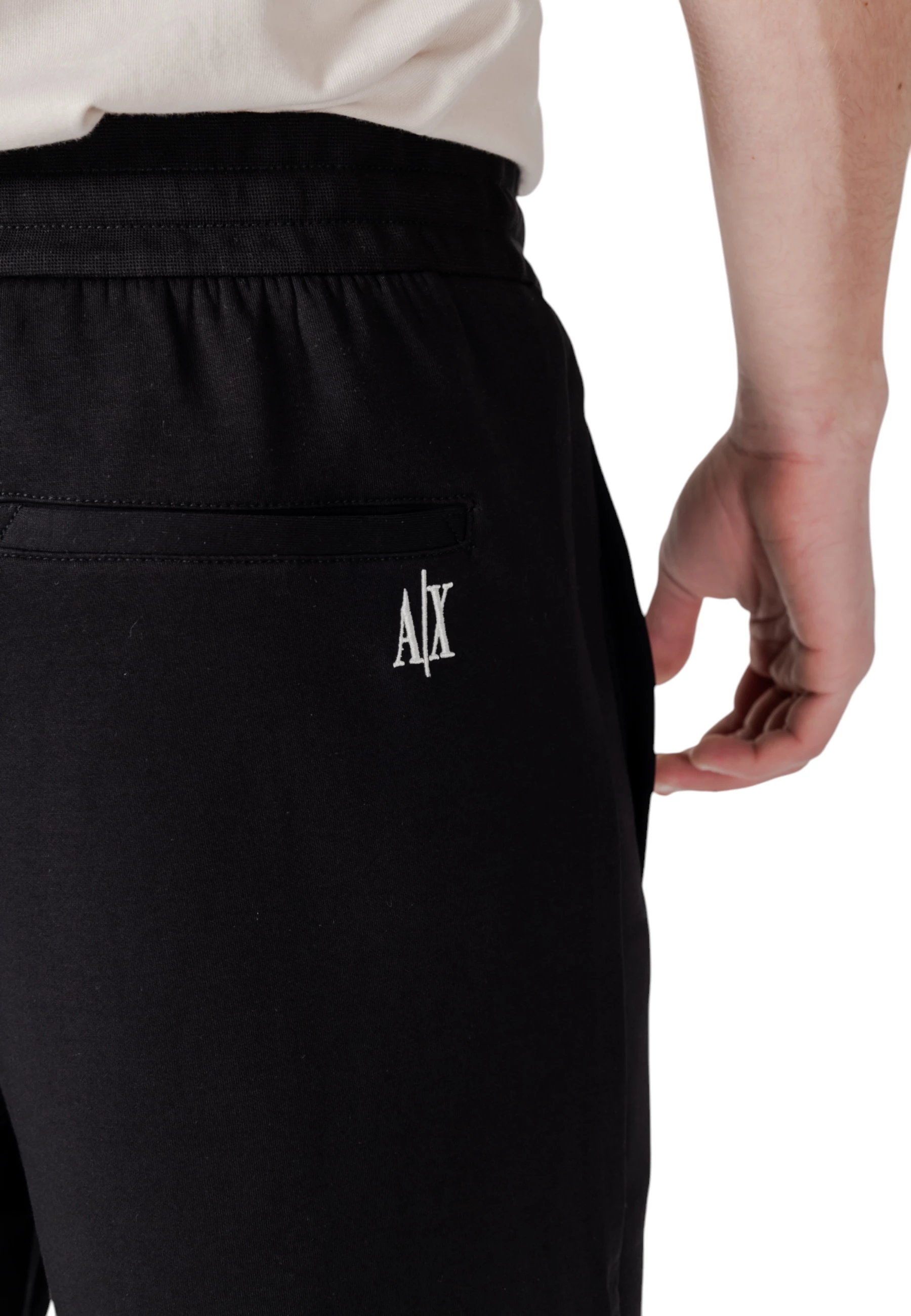 Shorce për meshkuj Armani Exchange XM000372 AF10818, të zeza [Madhësia: XS]