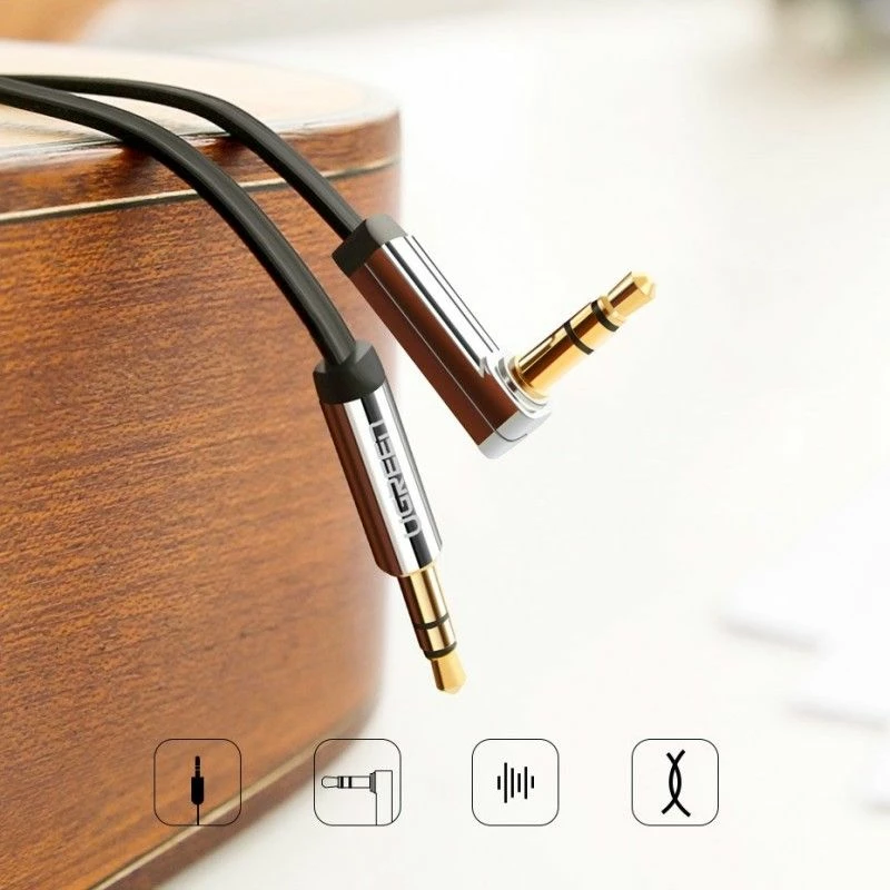 Kabllo AUX Ugreen 3.5mm Jack në 3.5mm Jack 5m, një konektor me kënd 90°, flat, black/silver