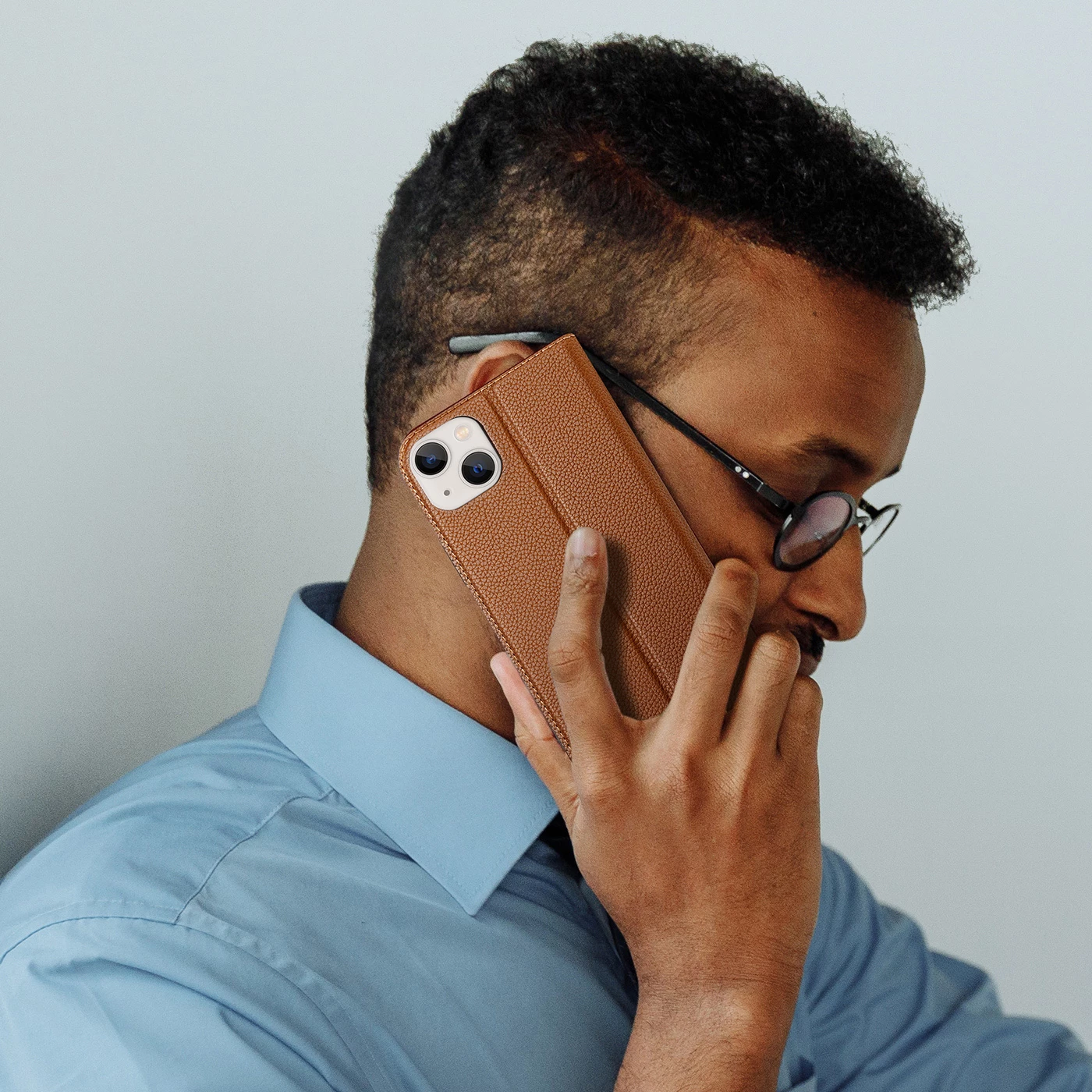 Mbështjellës Dux Ducis Skin X2 për iPhone 14 Plus, me kapak magnetik, kafe