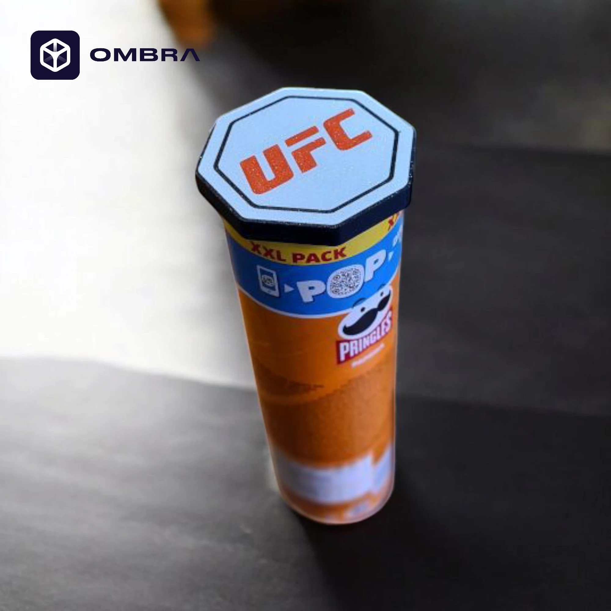 Mbajtëse për snacks (Pringles), dizajni "UFC", e zezë
