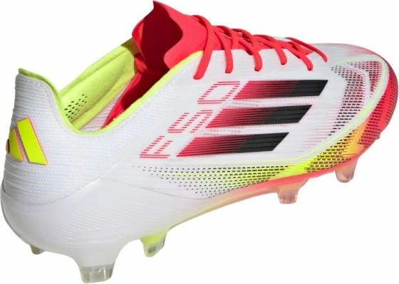 Atlete futbolli për meshkuj adidas, shumëngjyrëshe [Madhësia: 40 2/3]