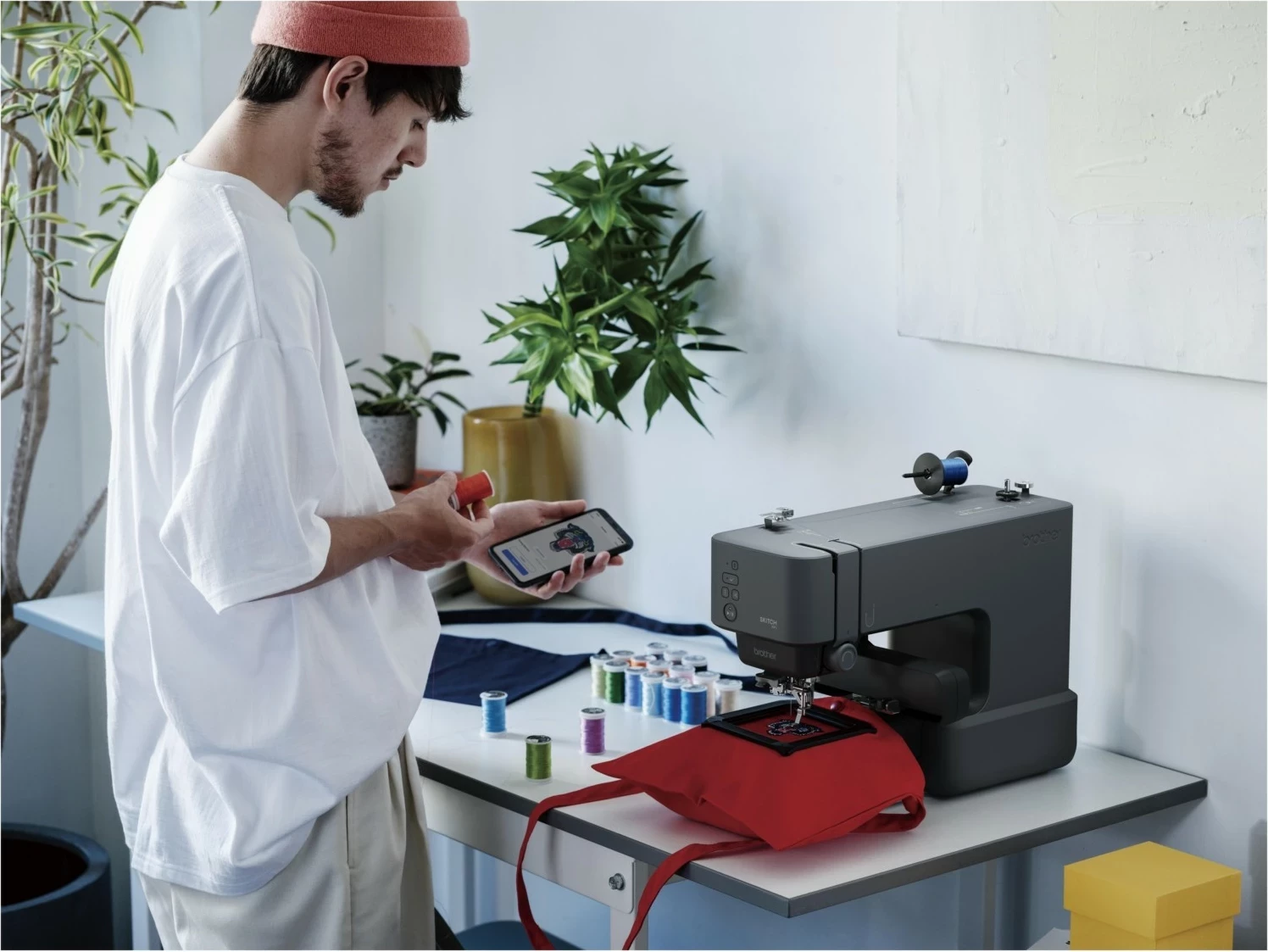 Makine qëndisje Brother PP1, elektronike, Bluetooth, gri