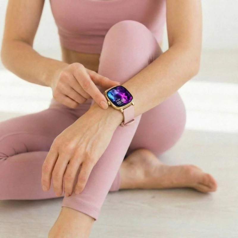 Smartwatch për femra Gravity GT32-1, gold me rrip rezervë rozë