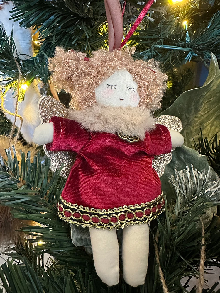 Dekor për Krishtlindje, vajzë, pëlhurë, e kuqe-bezhë, 11x15cm