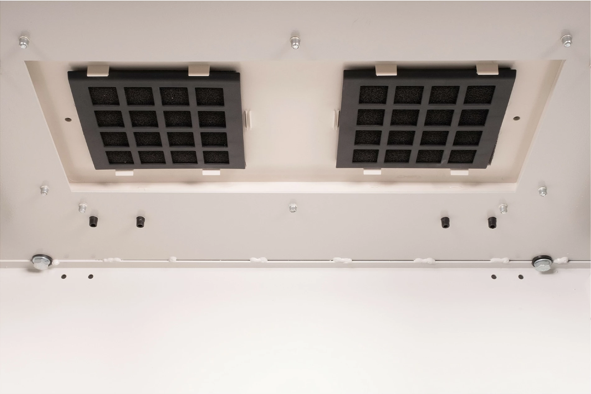 Kasë murale Digitus, për pajisje rrjeti, ngjyrë e bardhë