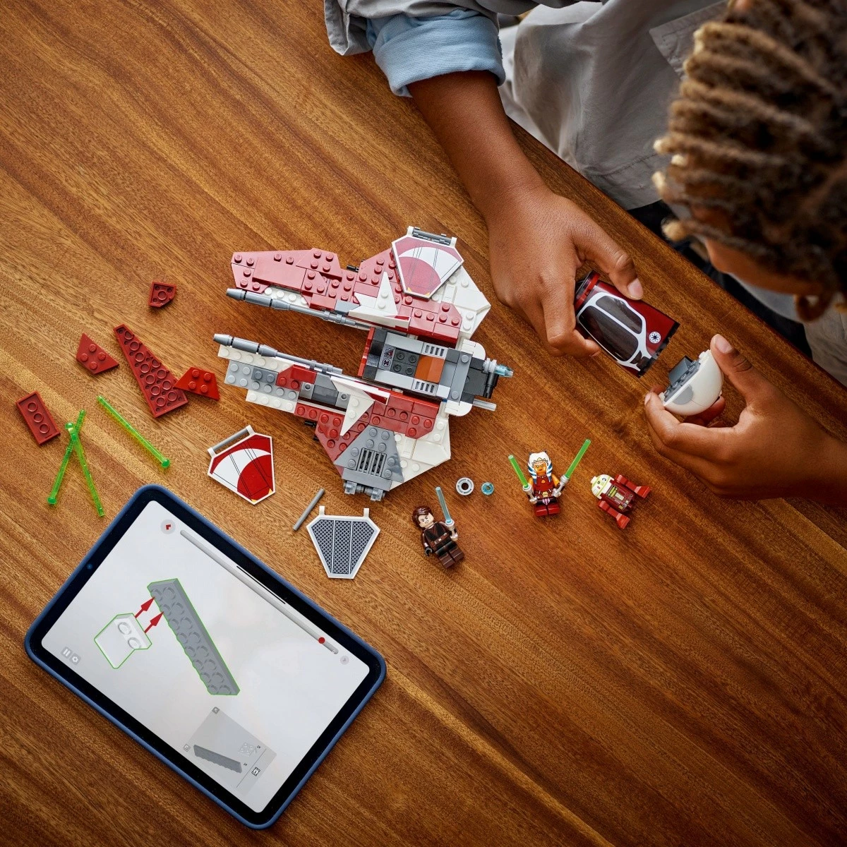 Set LEGO Star Wars Jedi Interceptor Ahsoka 75401, 290 pjesë, për fëmijë, e kuqe