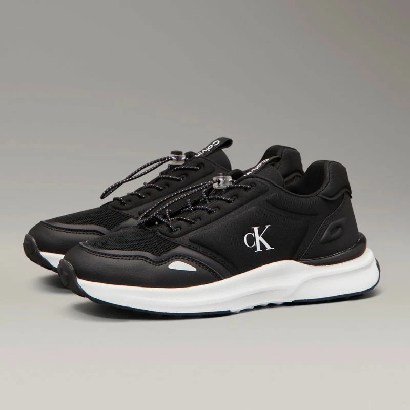 Atlete femra Calvin Klein LOW CUT LACE-UP SNEAKERS V3X9-83010-1464999, të zeza [Madhësia: 36]