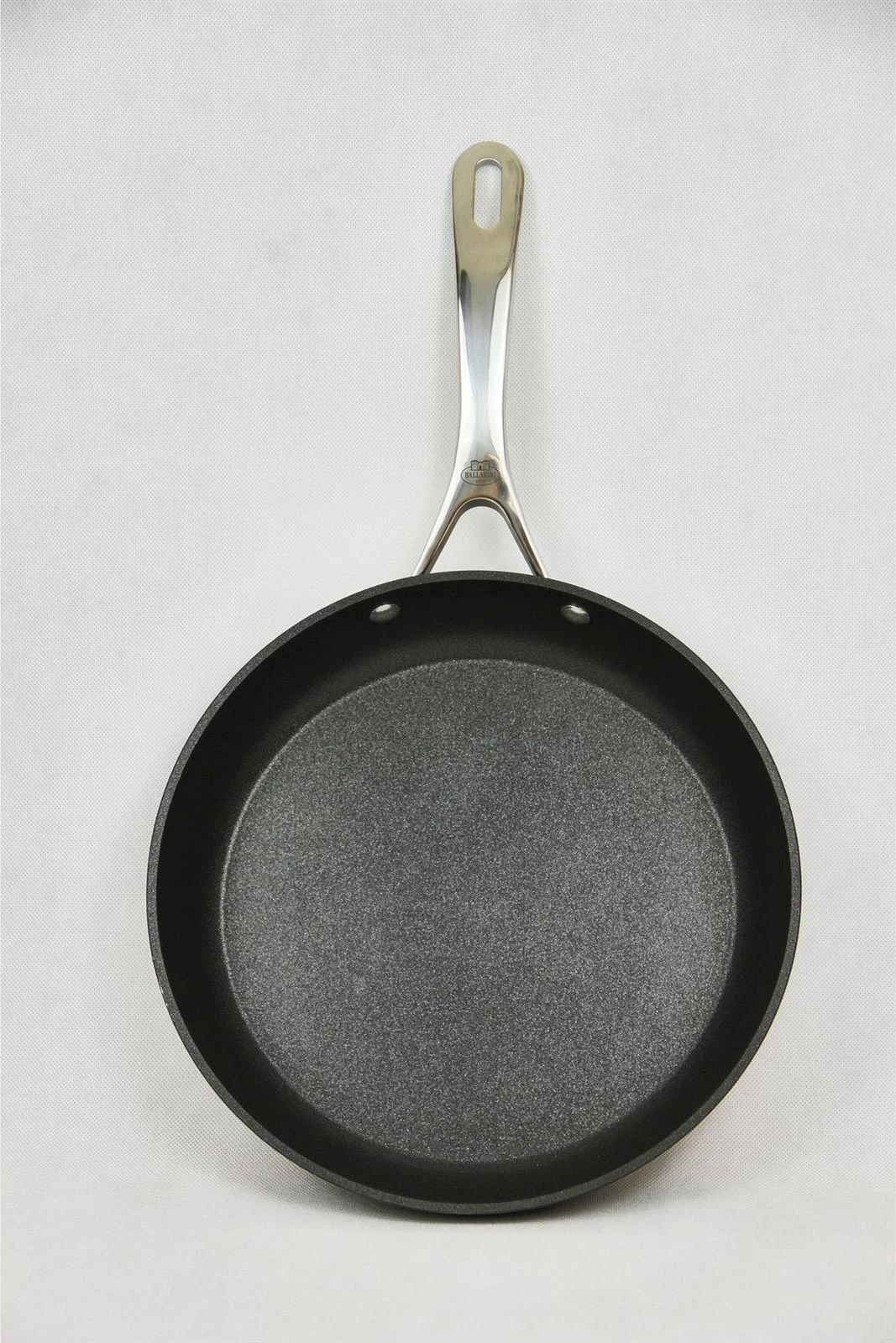 Tigan Ballarini Alba 24 cm, non-stick Keravis TI-X me titan, për induksion, i zi