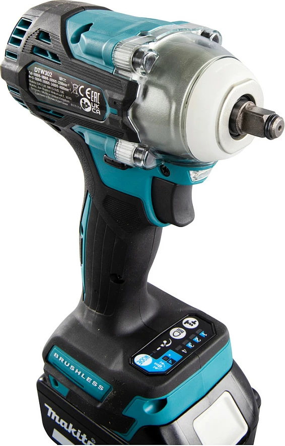 Çelës me goditje me bateri Makita DTW302Z, 18V LXT, pa bateri/karikues, blu/zi