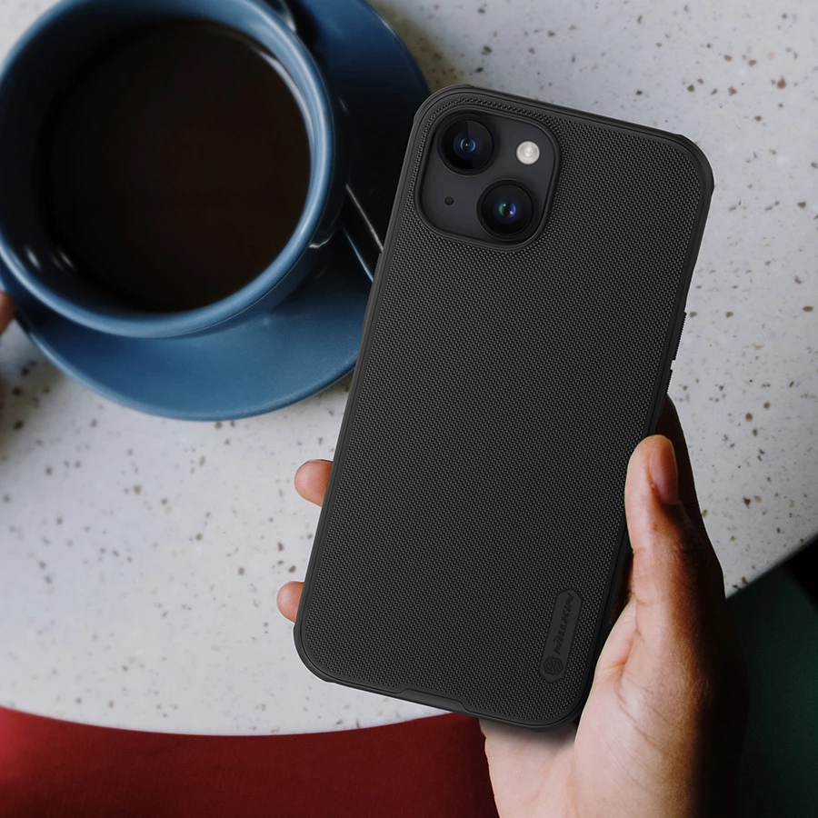 Mbështjellës Nillkin Super Frosted Shield Pro për iPhone 15 Pro Max, i zi