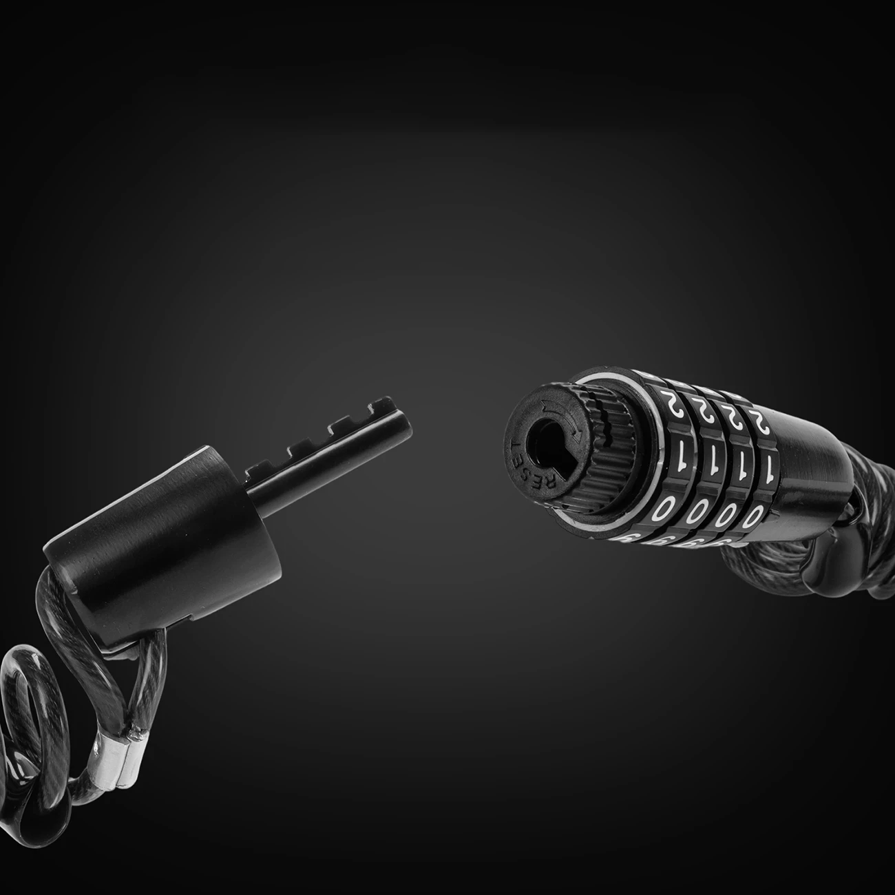 Kyç kabllo për biçikletë/helmetë Wozinsky WBN-01R, kombinim 4-shifror, 1.5 m, i papërshkueshëm nga uji, zi