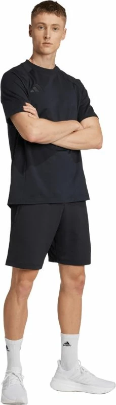 Maicë për meshkuj adidas, e zezë