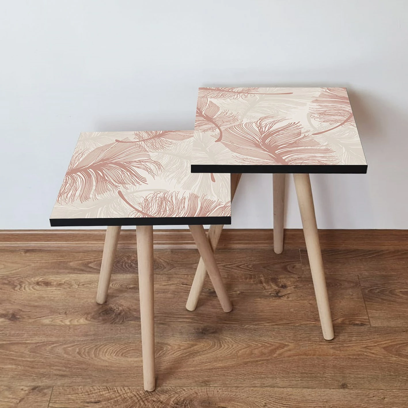 Set tavolinash ndihmëse, dy copë, ngjyrë bezhë dhe rozë, Skye Decor, 2Shp188