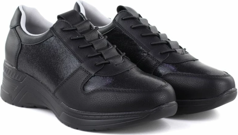 Atlete femra M. Daszyński MR24129, të zeza