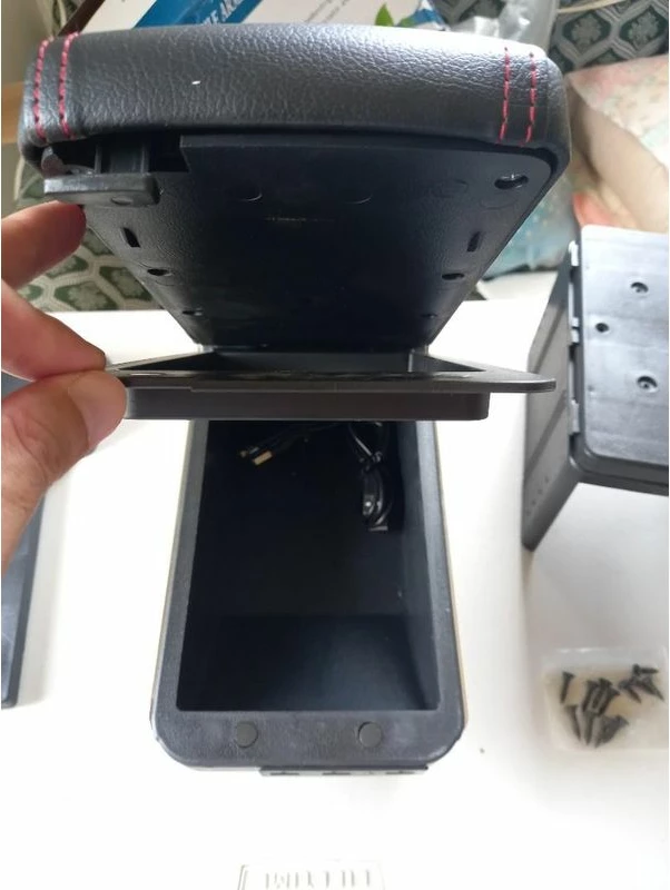 Mbajtes Dore Universal