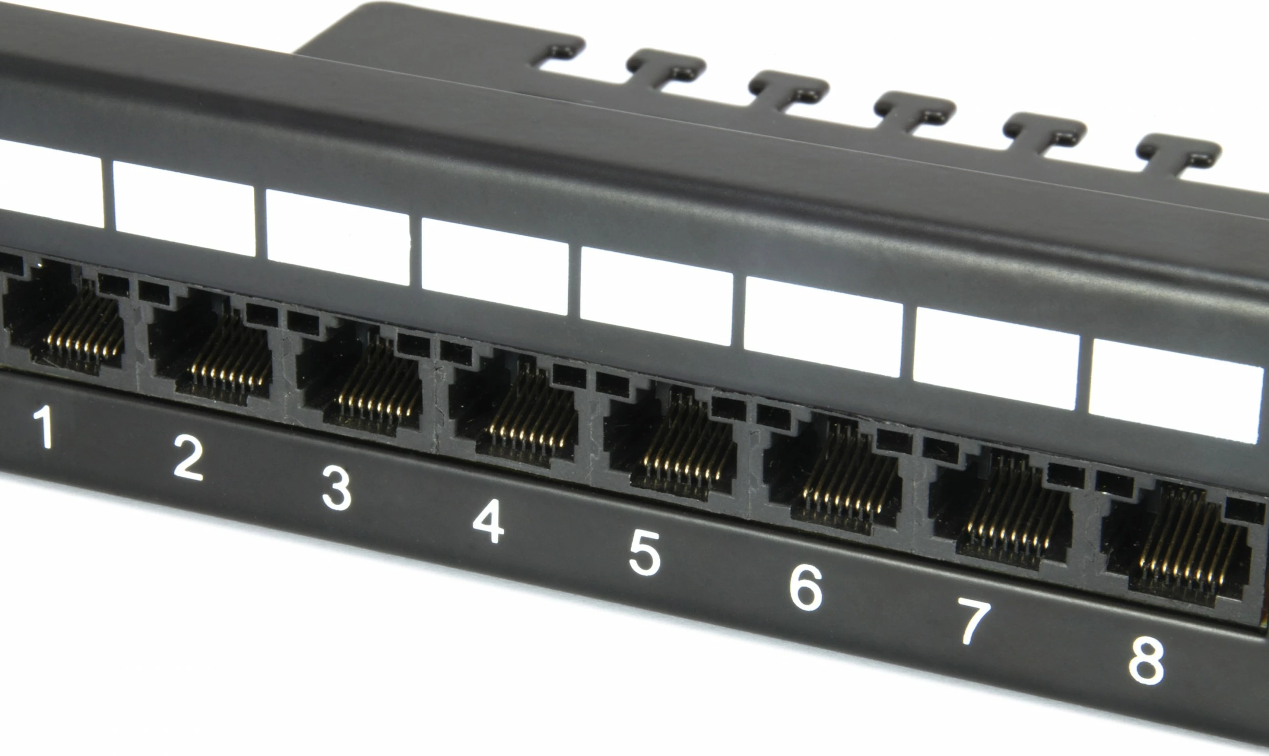 Patch panel EQUIP 135425, 24 porta RJ-45, 1U, rack mounting, e zezë