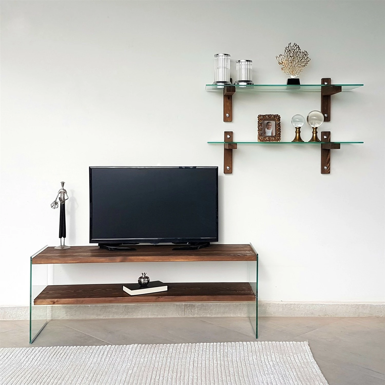 Set për TV, dru pishe, xham i temperuar, ngjyrë arre, Skye Decor, TV105