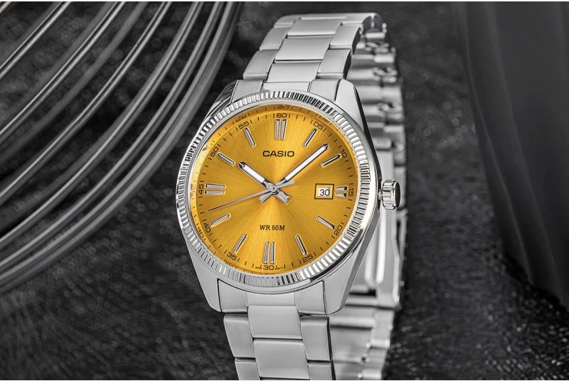 Orë dore për meshkuj Casio, argjendtë