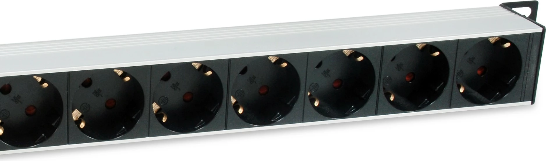 PDU Equip 8-sh, alumini, 3m, 1U, zi/argjendtë