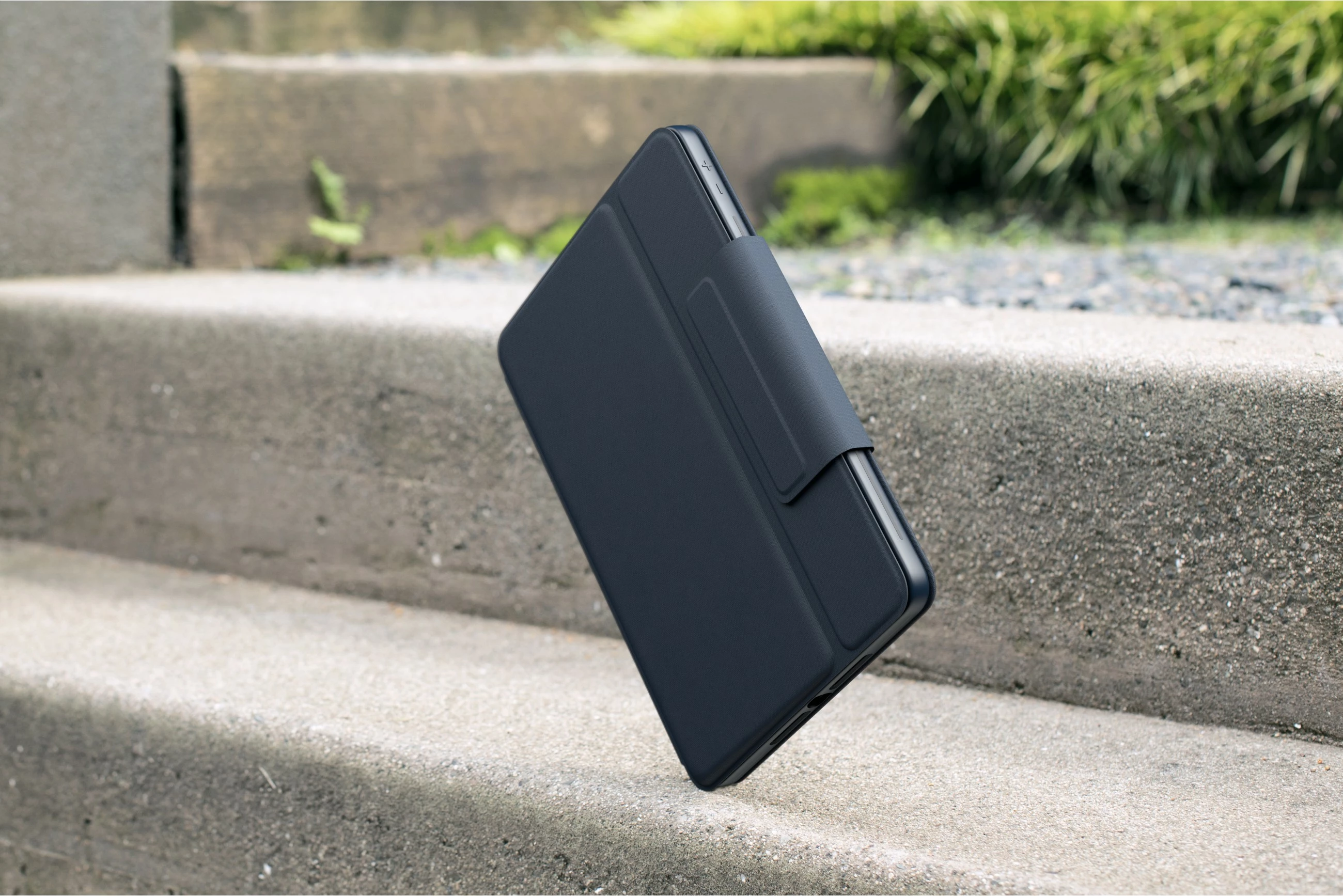 Mbështjellës me tastierë Logitech Rugged Combo 3 për iPad Gen 7/8, classic blue