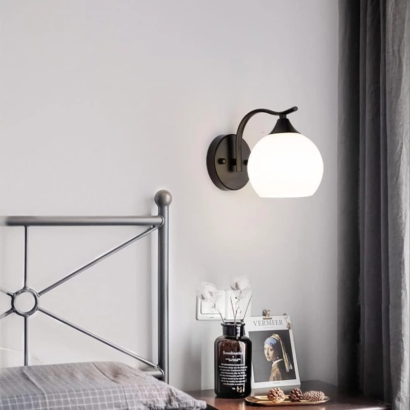 Llambë muri Belinest, metal dhe xham, ngjyrë e zezë-natyrale, 20x14x17cm