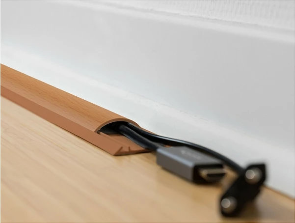 Kanal kabllosh DeLOCK, vetëngjitës, 30x11 mm, 1 m, pamje druri, kafe