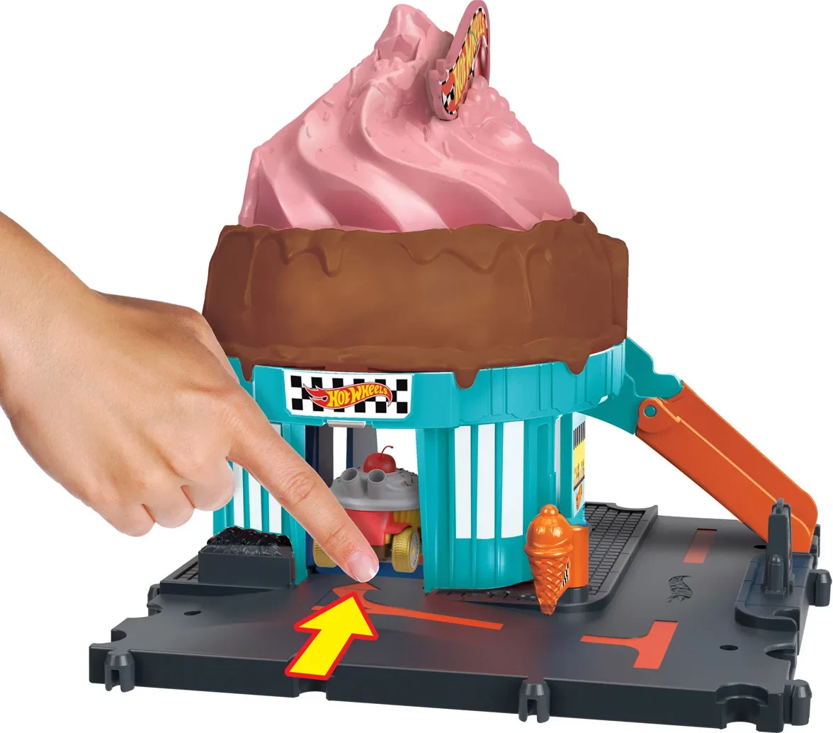 Hot Wheels City Downtown Ice Cream Swirl Playset