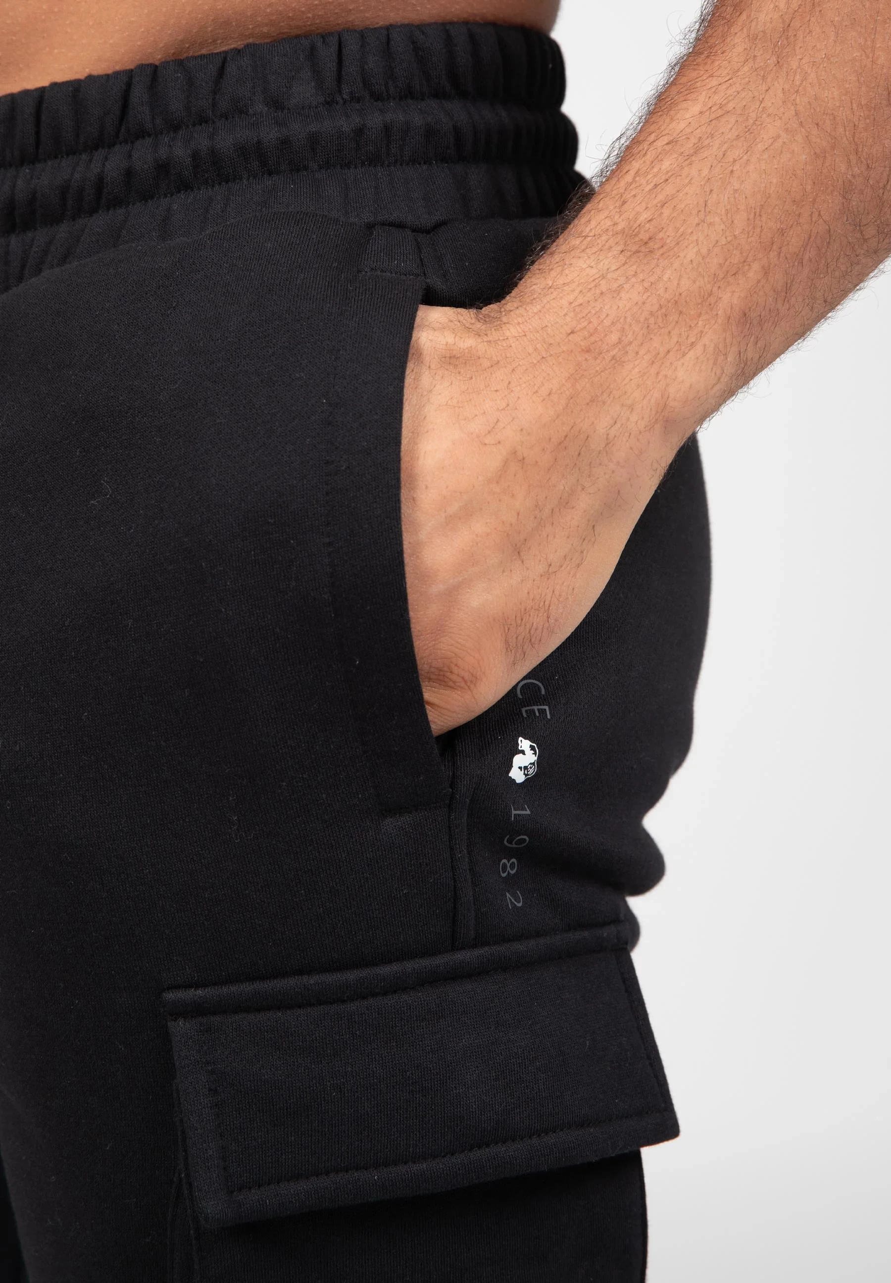 Hudson Cargo Sweat Shorts - Black [Madhësia: M]