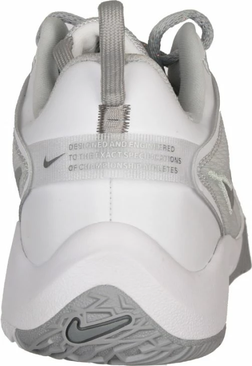 Atlete për meshkuj Nike, të bardha