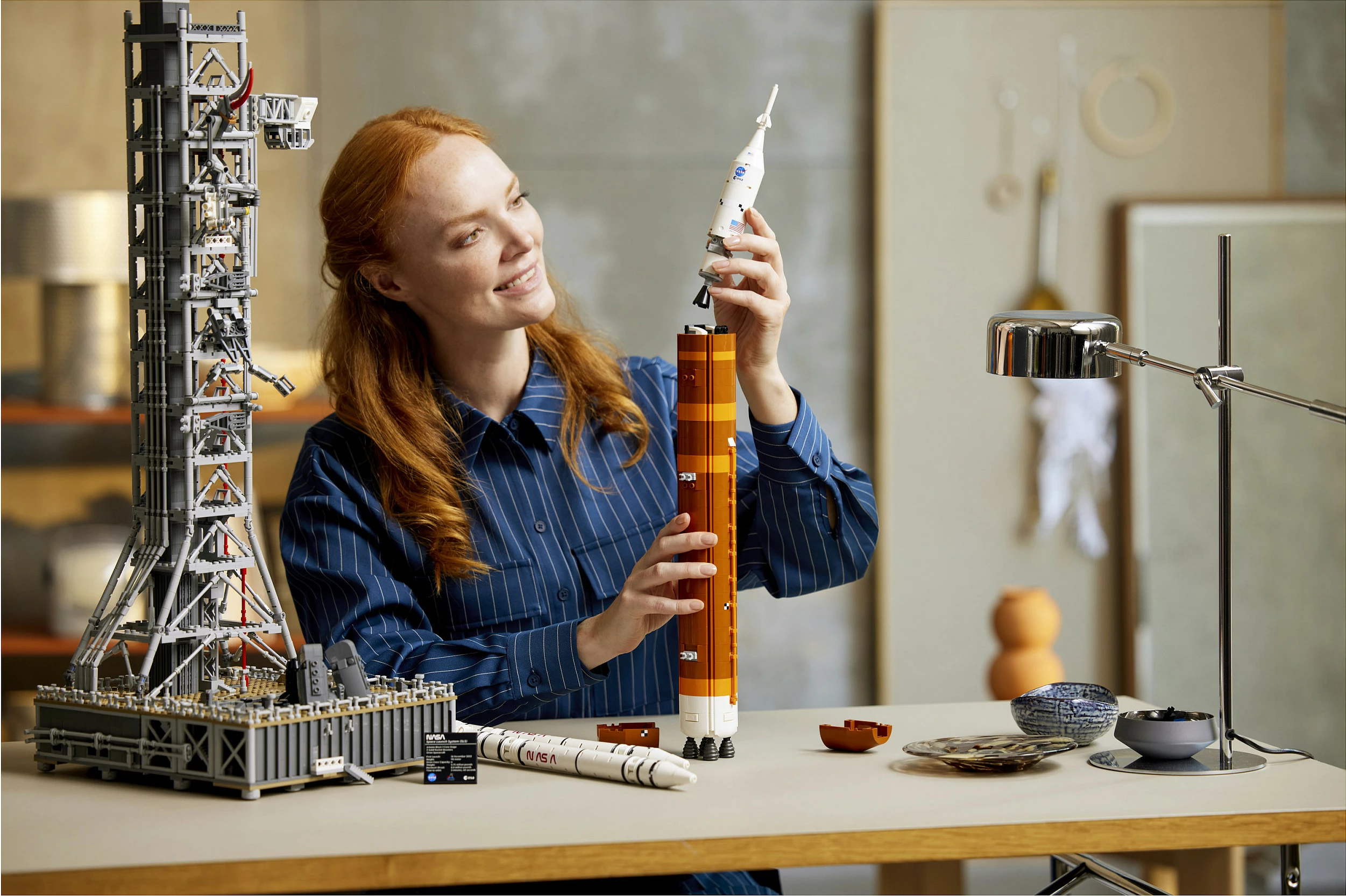 Set ndërtimi LEGO Icons NASA Artemis Space Launch System 10341, 3601 copë, multikolor
