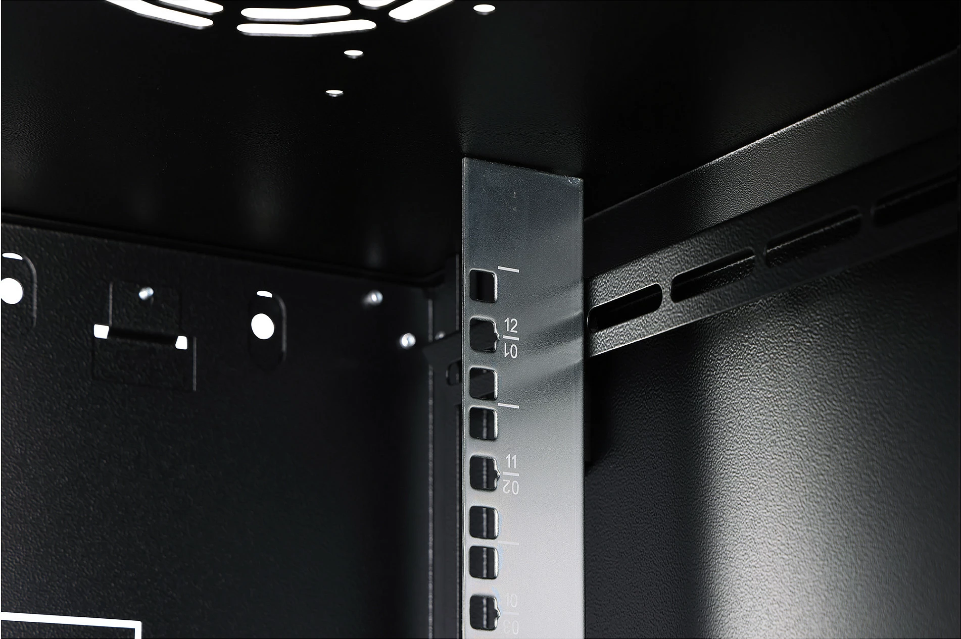 Kabinet rrjeti muror Digitus Dynamic-N 12U, 600x600mm, i zi