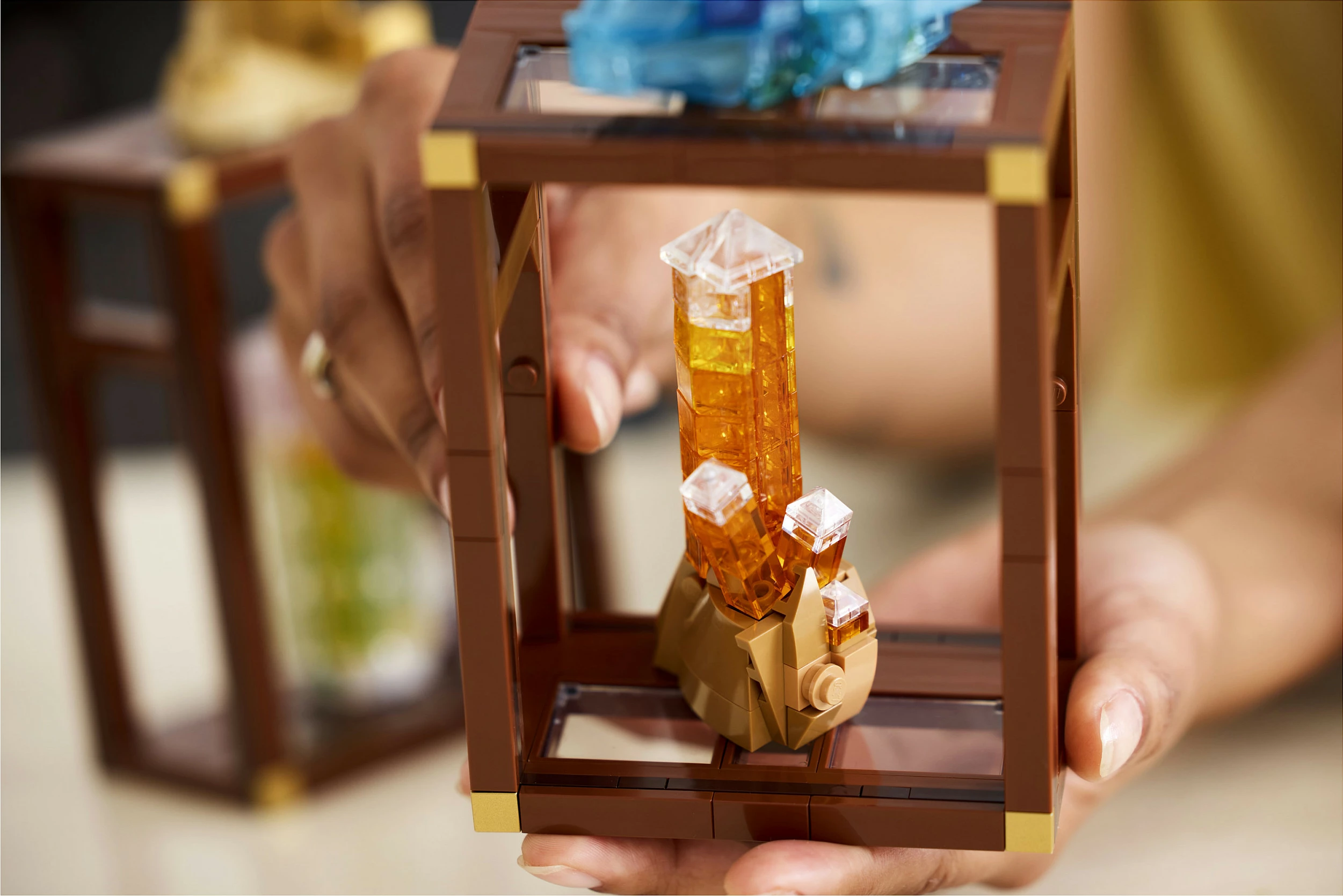Set LEGO Ideas Mineral Collection 21362, 880 copë, 18+, shumëngjyrësh