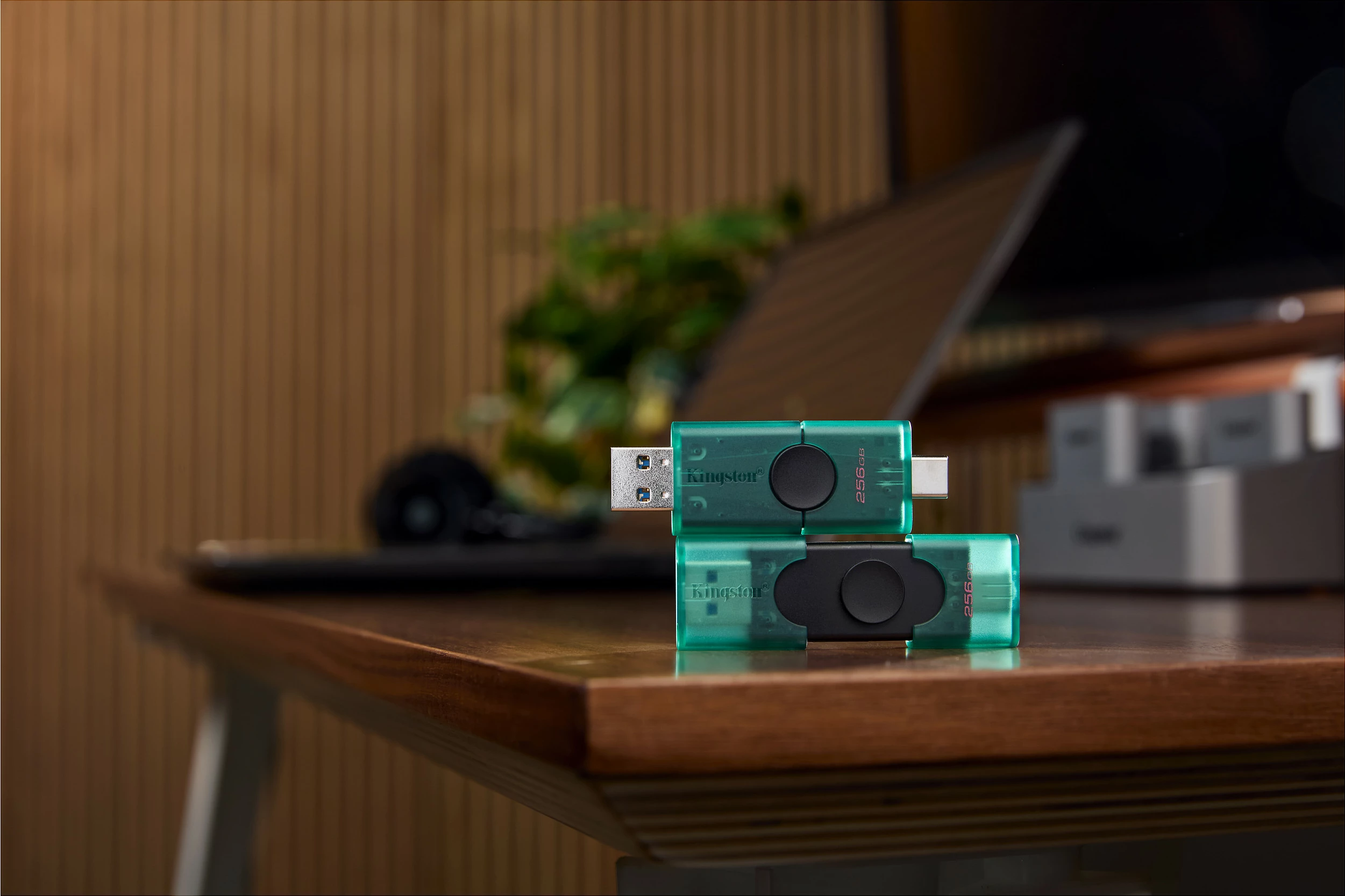 USB fleškë Kingston DataTraveler DuoG2 128GB, USB-A/USB-C, USB 3.2 Gen 1, zi/gjelbër