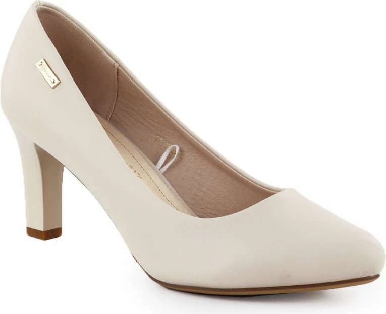 Këpucë me taka për femra Leone, nude