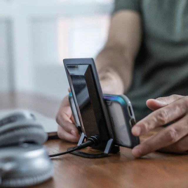 Mbështjellës Raptic X-Doria Shield për iPhone 14 Plus, MagSafe, Iridescent