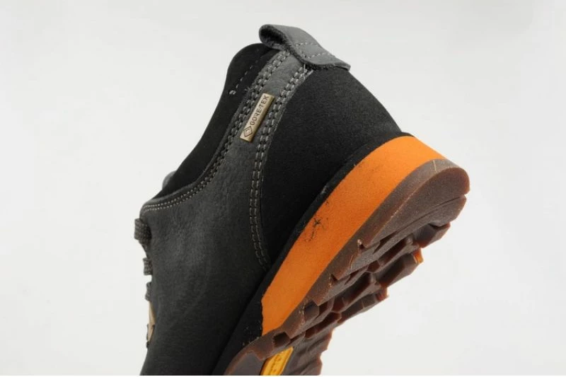 Çizme trekking Aku për femra, gri