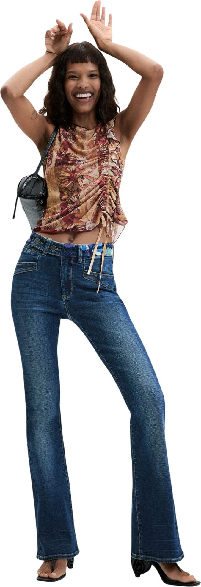 Pantallona xhins për femra Desigual DENIM_HIPBEL 26WWDD21, të kaltra [Madhësia: S]