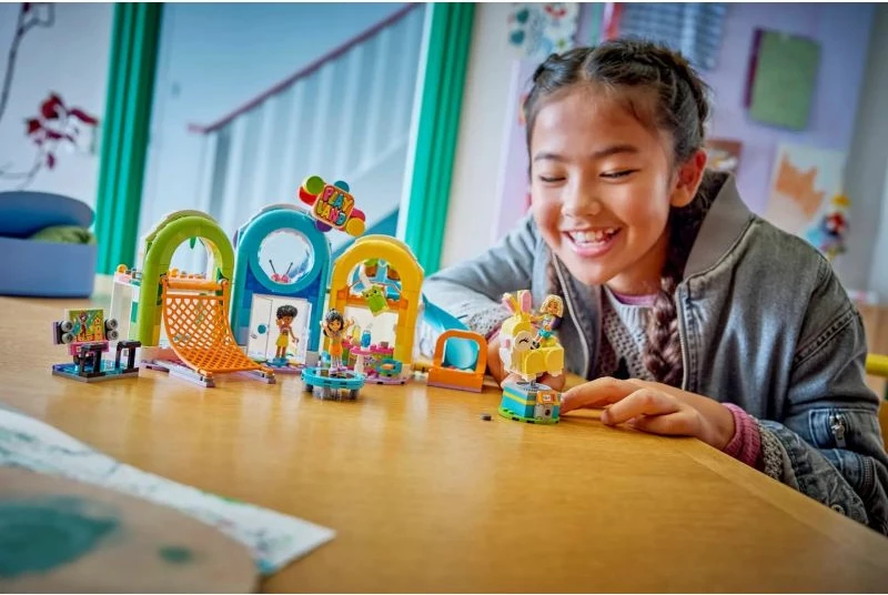 Lodra ndërtimi Lego për fëmijë Friends Indoor Playground